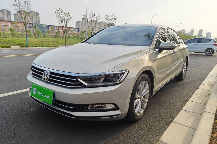 Used Volkswagen Magotan 2018 Facelift 330TSI DSG Luxury Model