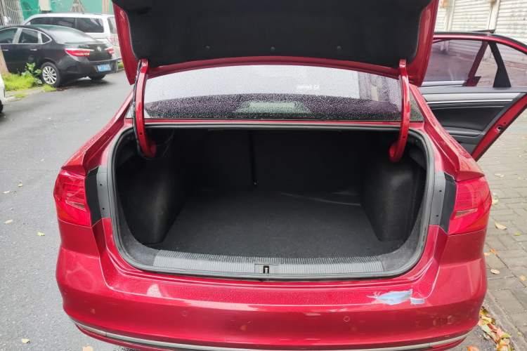 Used Volkswagen Bora 2017 1.6L Automatic Comfort Model