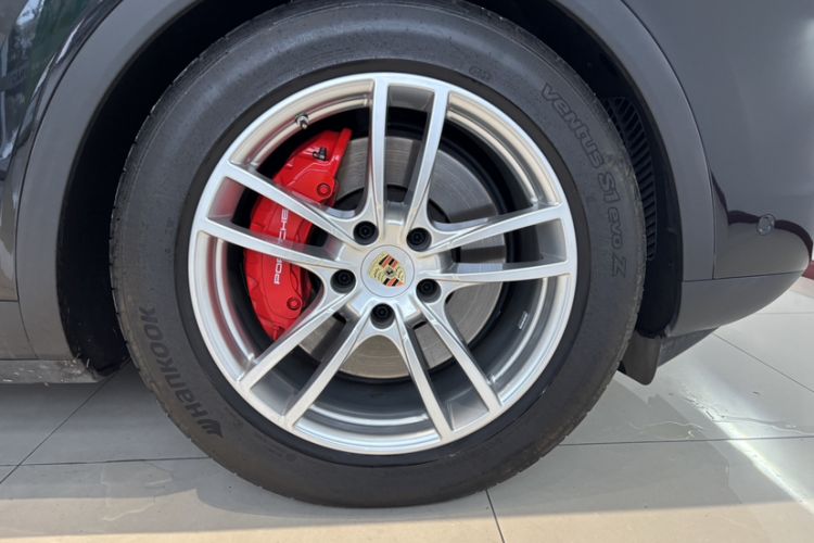 Used Porsche Cayenne 2024 Cayenne 3.0T Exterior 7