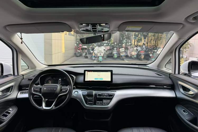 Used Roewe iMAX8 2021 400TGI Flagship Edition
