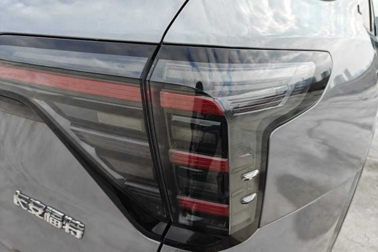 Used Ford Edge 2023 Ford Explorer L 2.0T EcoBoost Four-Wheel Drive 7-Seater Supreme Model Exterior 11