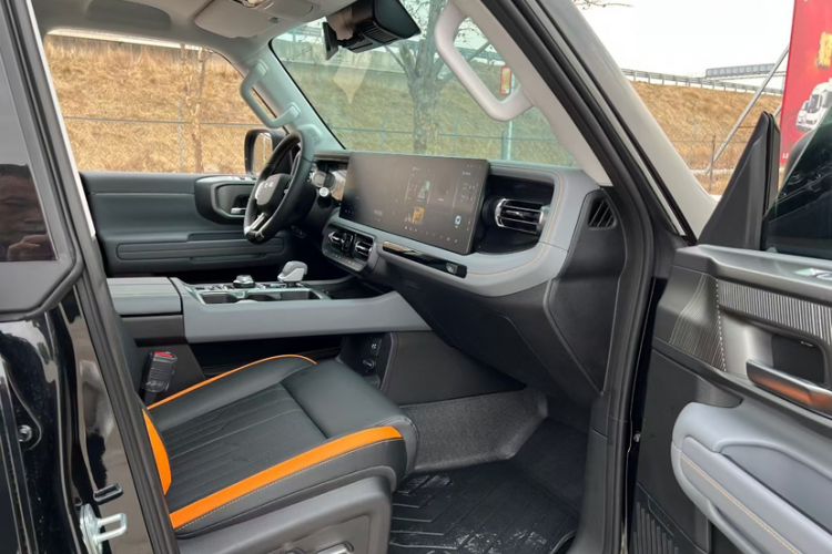 Used BAIC Off-Road BJ40 Electric Drive 2025 Standard Edition Right Front Seat