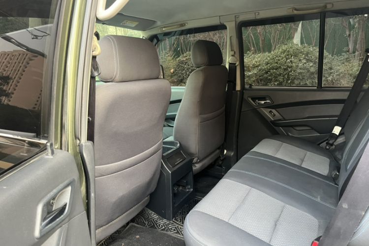 Used Leopaard Q6 2015 2.4L Manual 4x4 Excellence Edition