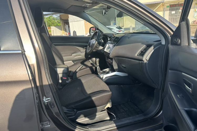 Used Mitsubishi ASX 2013 1.6L Manual Two-Wheel Drive Standard Edition
