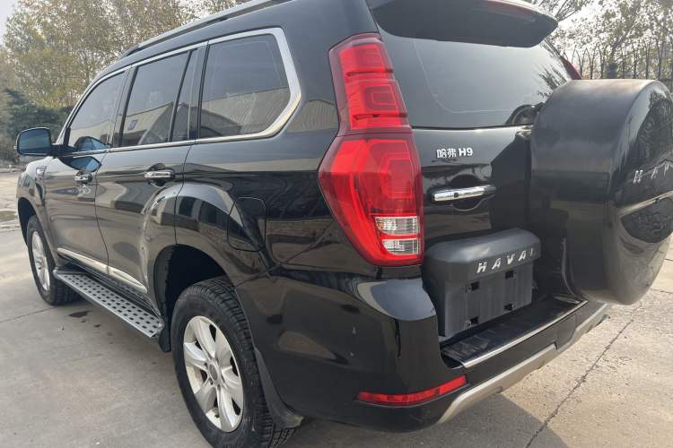 Used Haval H9 2016 2.0T Four-Wheel Drive Luxury Version 5 Seats
