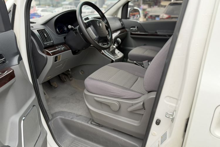 Used FORTHING CM7 2014 2.4L Manual Business Edition Interior 8