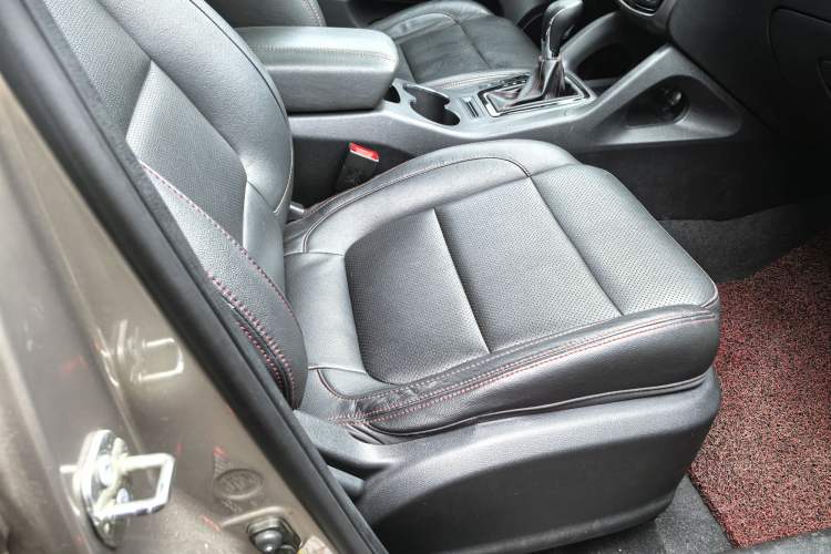 Used Changan CS75 2014 1.8T Automatic Elite Model China IV Standard
