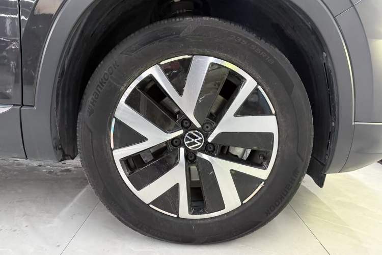 Used Volkswagen Tayron 2023 280TSI Two-Wheel-Drive Luxury Plus Advanced Version