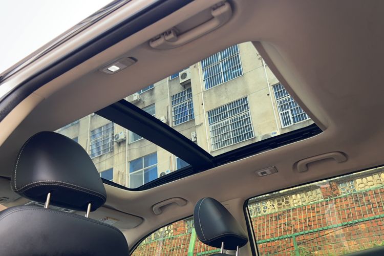 Used Geely Auto Emgrand X7 Sport 2020 1.8TD DCT Two-Wheel Drive Smart Connect 4G-Enabled Version