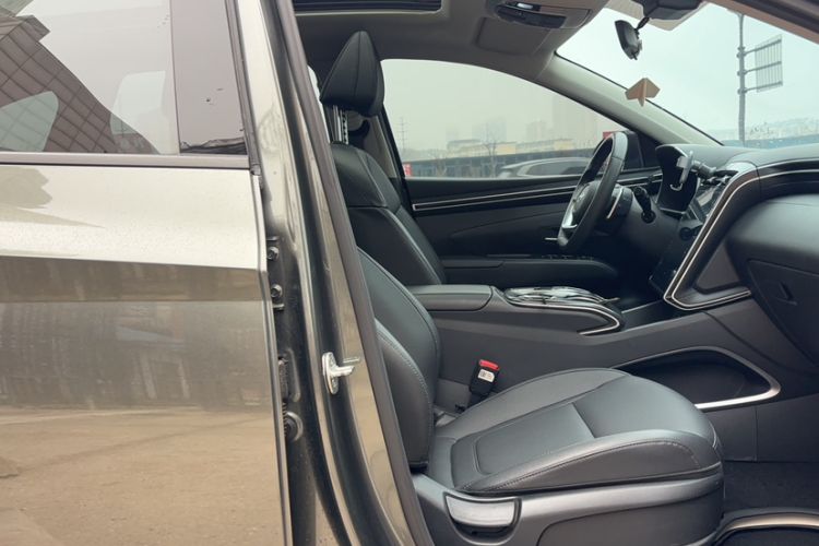 Used Hyundai Tucson 2023 Tucson L 1.5T Automatic Two-Wheel Drive DLX Luxury Edition
