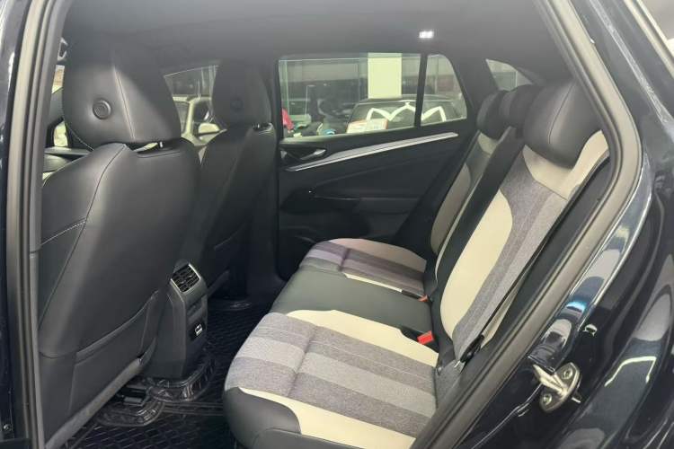 Used Volkswagen ID.4 CROZZ 2022 Standard Range PURE Edition