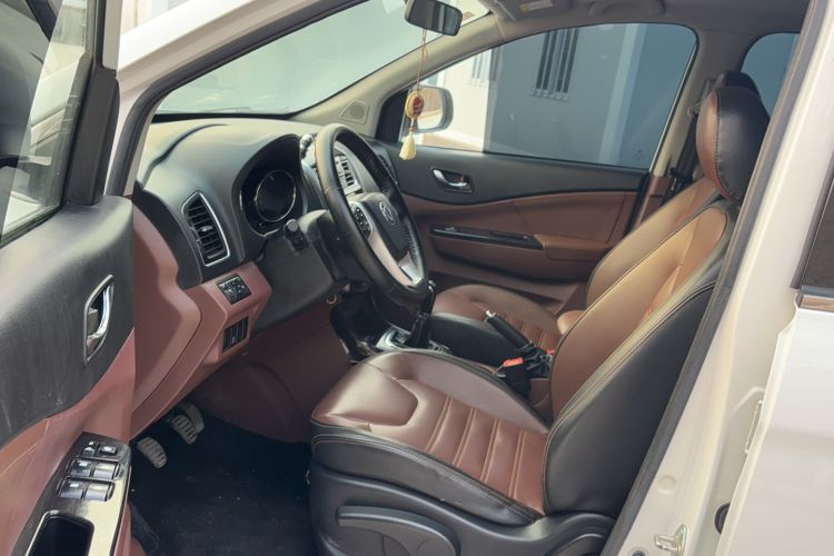 Used FORTHING SX6 2016 1.6L Manual Luxury Model
