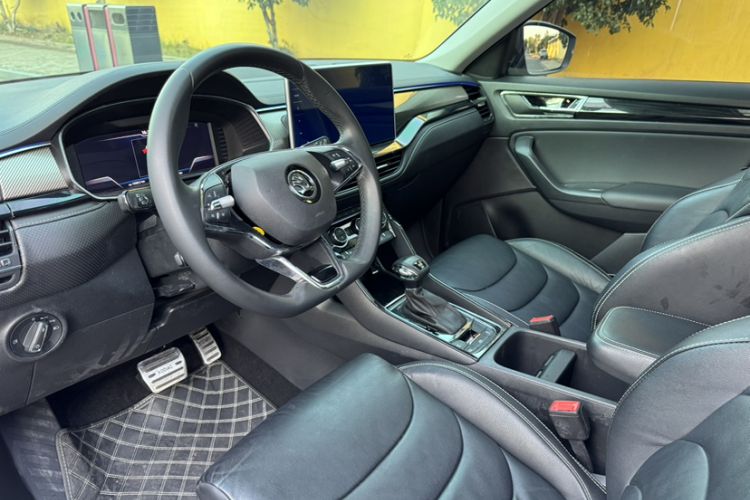 Used Skoda Kodiaq 2019 Facelifted TSI330 7-Seater Two-Wheel-Drive Luxury Enjoyment Edition China VI Standard