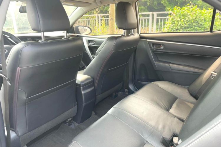 Used Toyota Levin Hybrid E+ 2019 1.8L PH V E-CVT Luxury Edition Interior 8