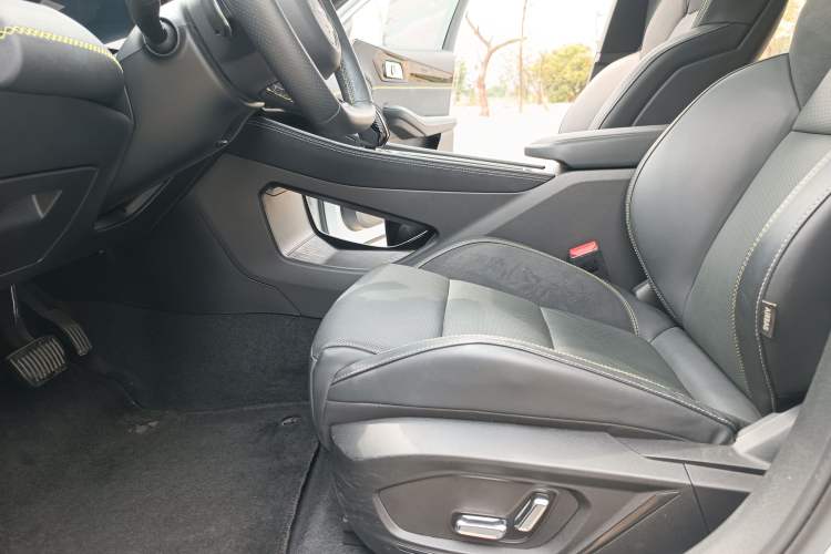 Used Lynk & Co 03 2023 1.5TD DCT JingPro
