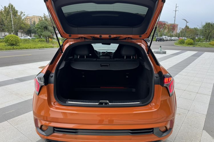 Used Lynk & Co 02 Hatchback 2021 2.0TD Halo Driving Control Kit Edition