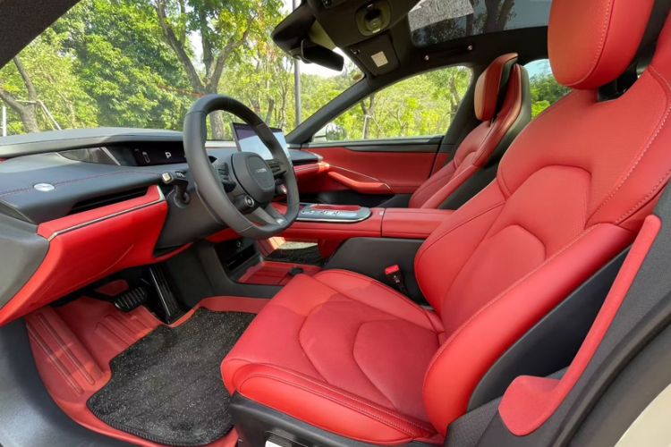 Used Xiaomi Auto SU7 2024 Rear-Drive Ultra-Long Range Advanced Pro-Level Intelligent Driving Version
