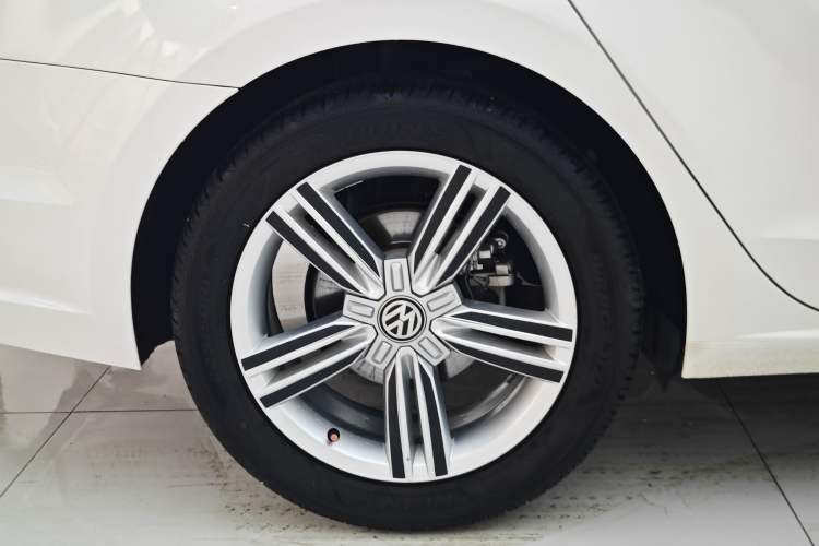 Used Volkswagen Lamando 2018 280TSI DSG Comfort Edition
