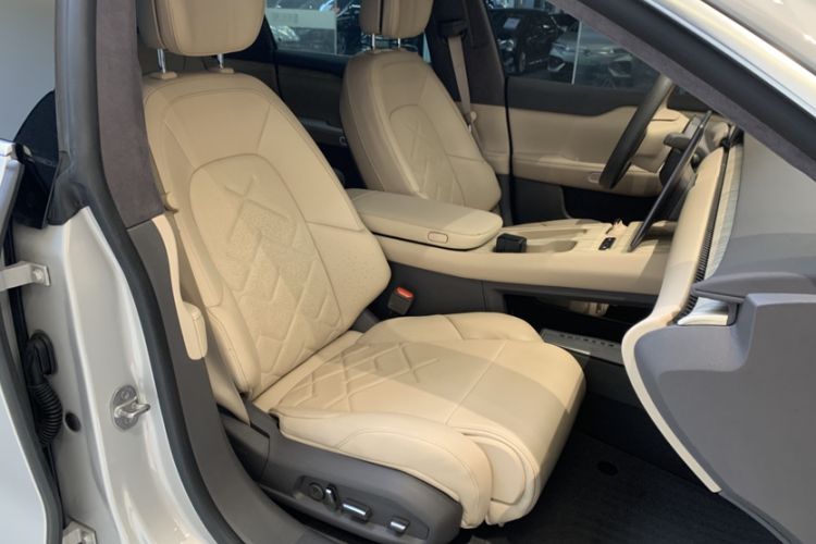 Used Nio ET7 2022 100kWh First Edition Right Front Seat