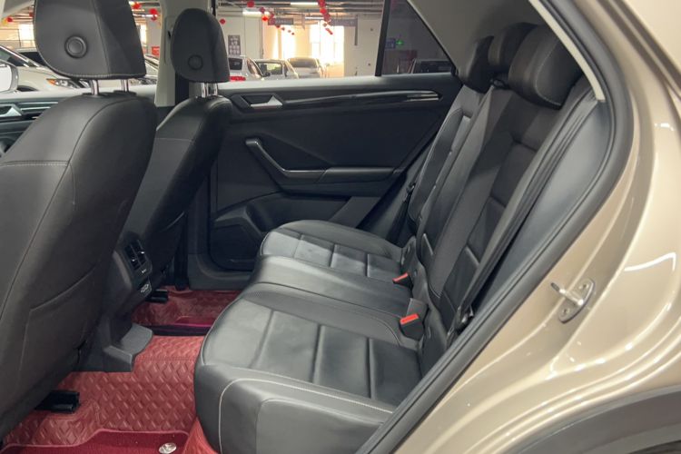 Used Volkswagen T-ROC 2018 280TSI DSG Two-Wheel-Drive Comfort Version China V Standard