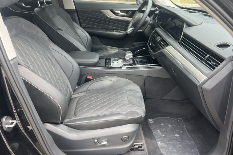 Used Hongqi HS5 2019 2.0T Smart Connect Flagship Edition Interior 4