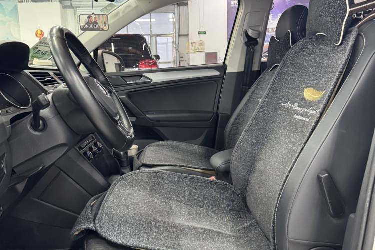 Used Volkswagen Tiguan L 2019 330TSI Automatic Two-Wheel Drive Luxury Edition China VI Standard