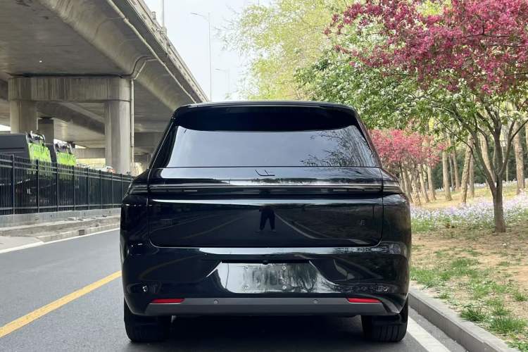 Used Li Auto L8 2023 Max model
