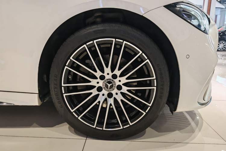 Used Mercedes-Benz C-Class 2023 Revised C 200 L Sport Edition Exterior 6