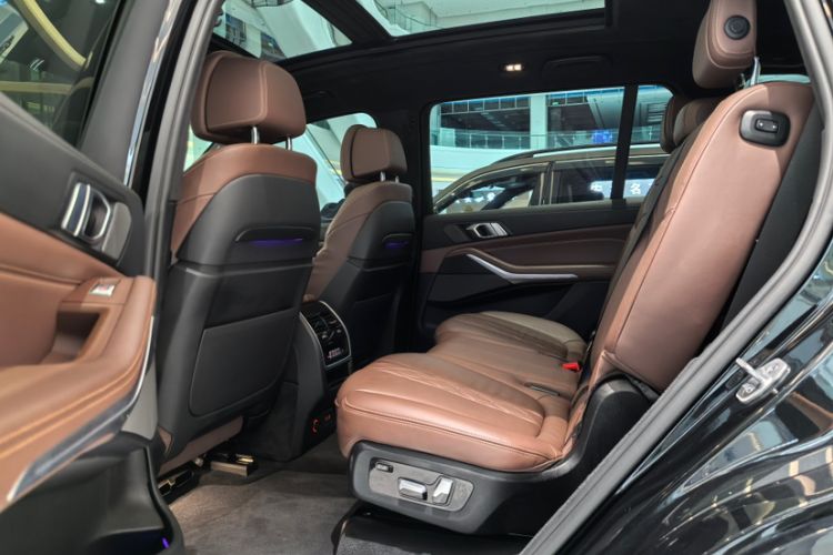 Used BMW X7 2021 xDrive40i Luxury M Sport Package