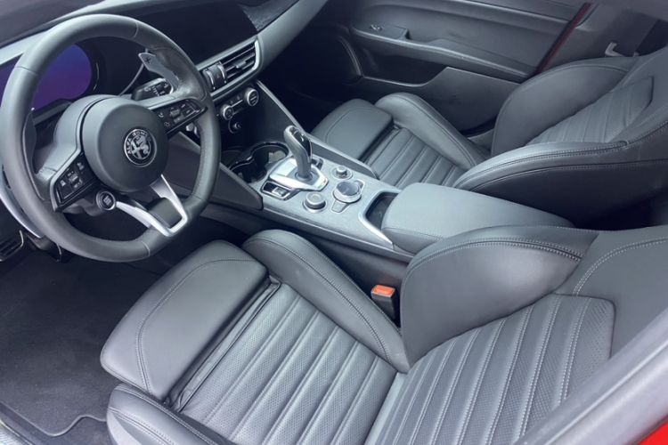 Used Alfa Romeo Giulia 2023 2.0T 280HP Longitudinal Engine Version
