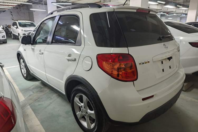 Used Suzuki SX4 2016 1.6L Automatic Classic Edition
