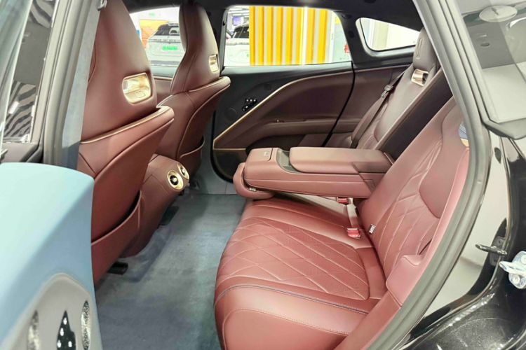 Used Avatr 11 2025 Night Rider Edition