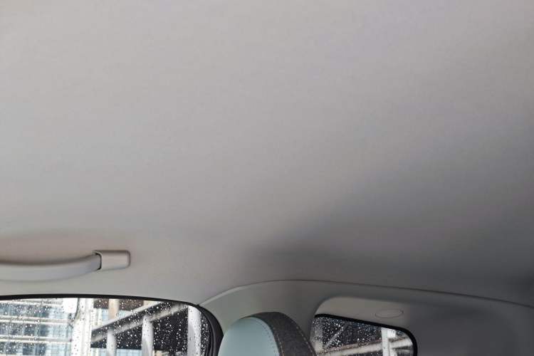 Used Chery New Energy Little Ant 2022 Revised Version Sweet Pink Edition Half-Sugar Version Lithium Iron Phosphate 30.7 kWh 30 kW 301 km