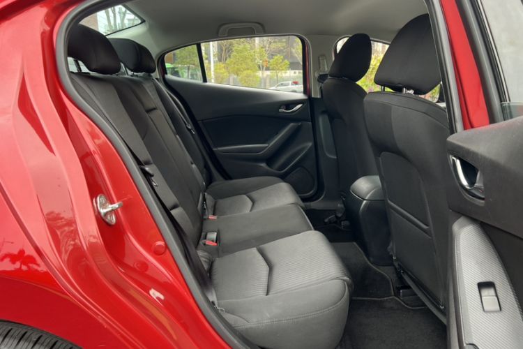 Used Mazda Mazda 3 Axela 2016 Sedan 1.5L Automatic Comfort Model