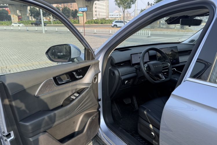 Used Chery Fengyun T9 2024 120 Long-Range Flagship Version 7 Seats Ternary Lithium