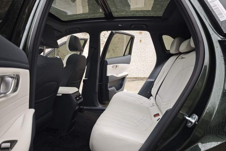 Used Geely Galaxy Xingjian 7 EM-i 2025 120km Flagship Edition Interior 8