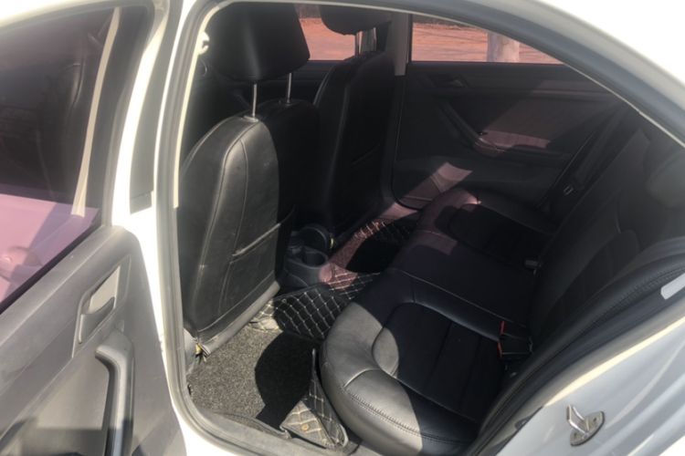 Used Volkswagen Jetta 2017 1.4L Manual Fashion Edition