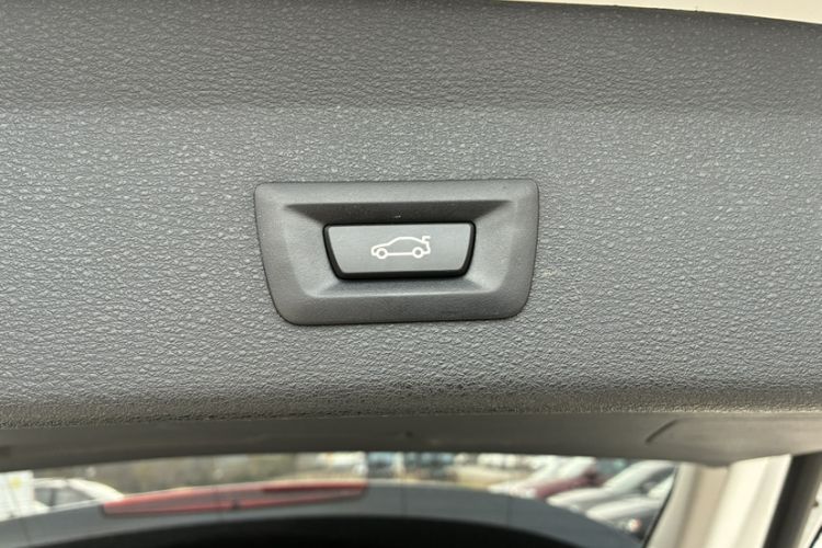 Used BMW X1 2019 sDrive18Li Premium Edition Interior 12