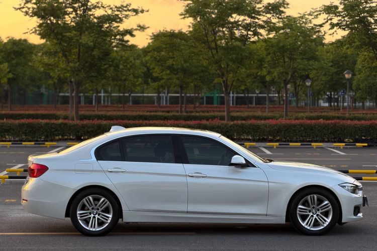 Used BMW 3 Series 2017 320Li Fashion Model
