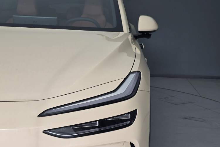 Used ONVO L60 2024 60 kWh Rear-Drive Version