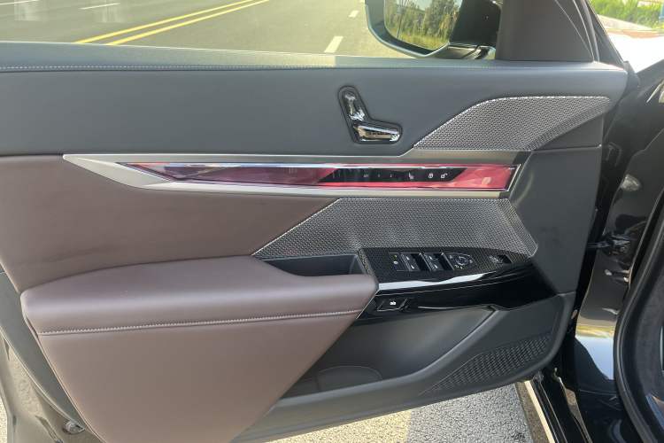 Used BMW 7 Series 2023 735Li M Sport Package