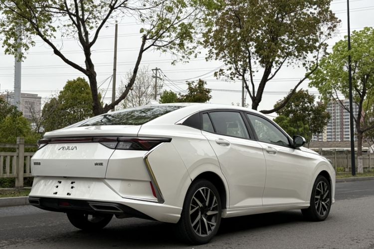 Used Dongfeng Aeolus Yixuan 2020 230T Automatic Xuan Yue Track Edition Exterior 3