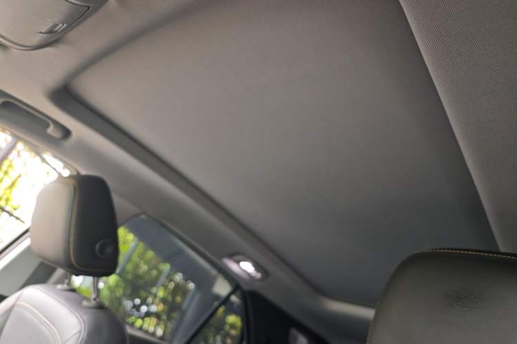 Used Chevrolet Equinox 2019 535T Automatic YuJie Edition China VI Interior 5