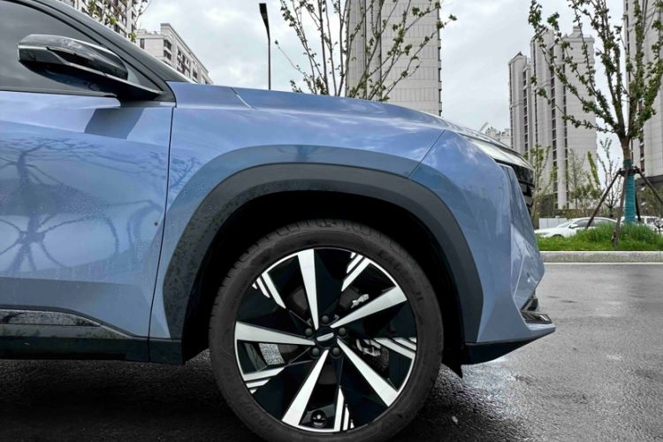 Used Geely Auto FX11 2023 2.0TD DCT Prestige Edition Exterior 5