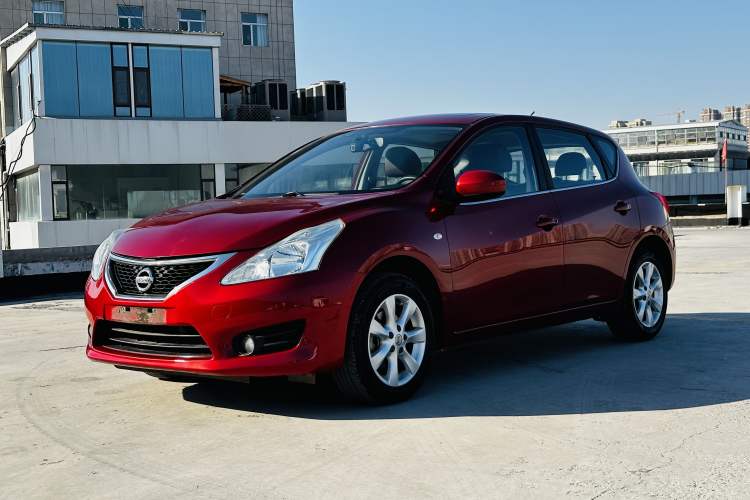 Used Nissan Tiida 2014 1.6L CVT Cool Cafe Edition
