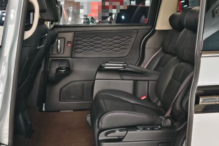 Used Honda Elysion 2024 2.0L eHEV Luxury Edition
