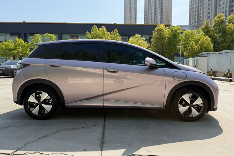 Used BYD Dolphin 2023 420 km Fashion Edition Exterior 4