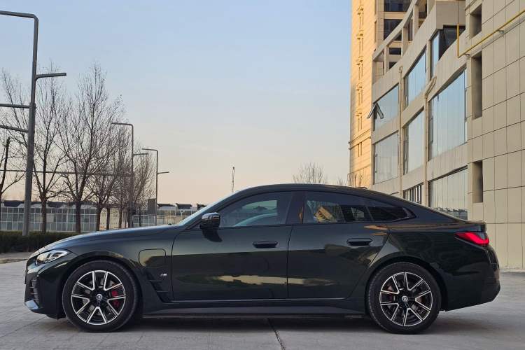 Used BMW i4 2022 eDrive40