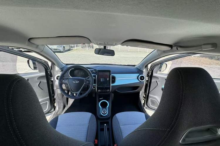 Used Chery QQ Little Ant 2021 150 000 Yuan Ant Fan Edition Ant Trend Version Lithium-Ion Battery Interior 3