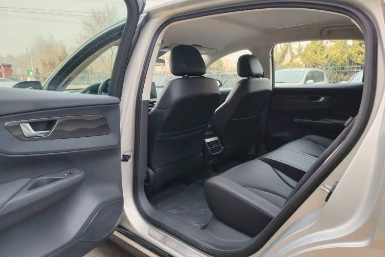 Used Hongqi E-QM5 2022 431 km Charge & Enjoy Edition Interior 3